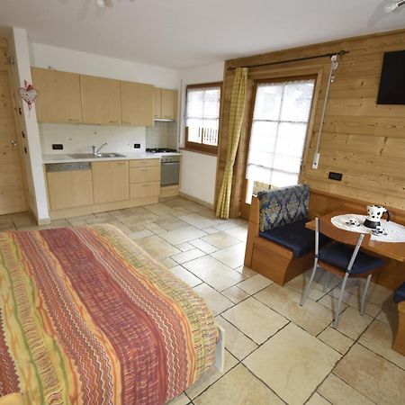 巴迪亚Chalet Alla Cascata公寓 外观 照片