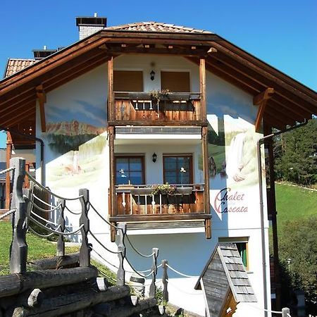 巴迪亚Chalet Alla Cascata公寓 外观 照片