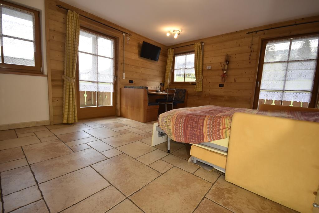 巴迪亚Chalet Alla Cascata公寓 外观 照片