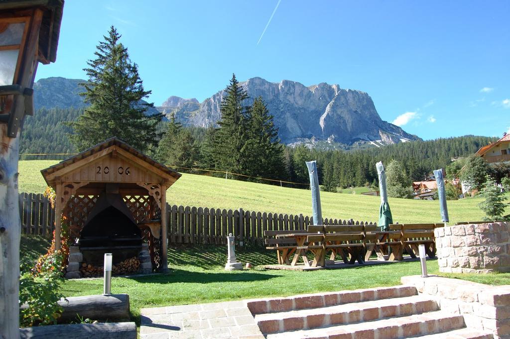 巴迪亚Chalet Alla Cascata公寓 外观 照片