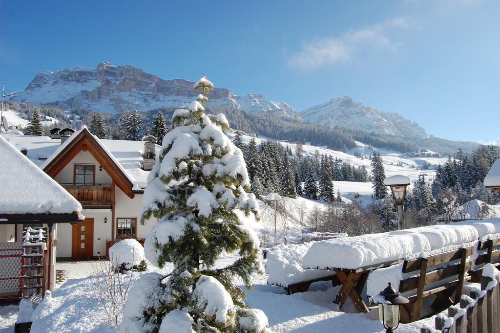 巴迪亚Chalet Alla Cascata公寓 外观 照片