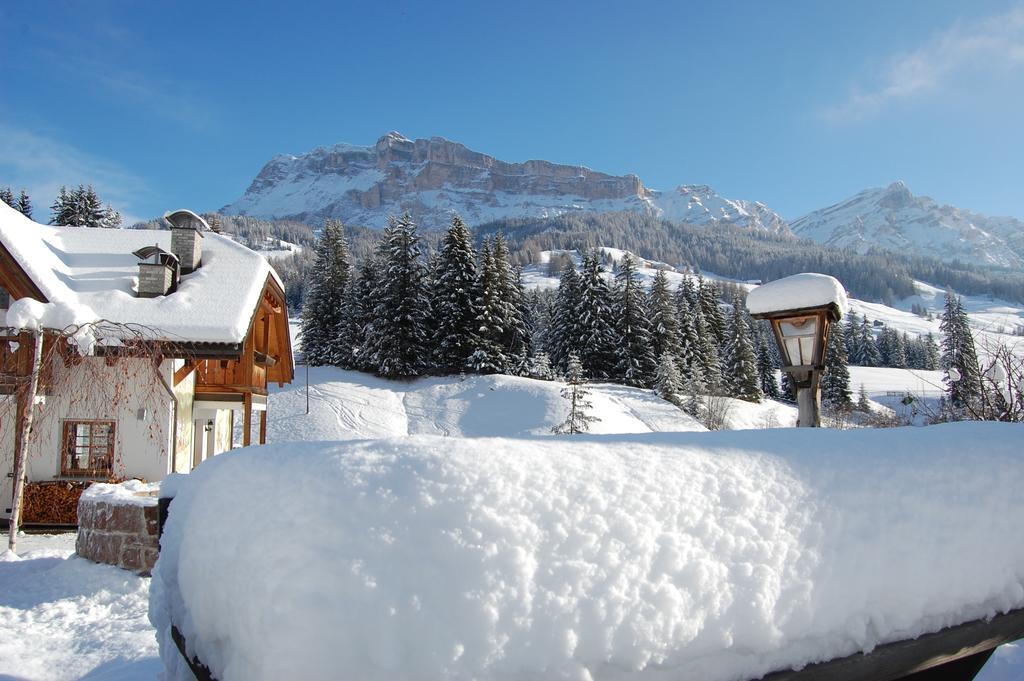巴迪亚Chalet Alla Cascata公寓 外观 照片