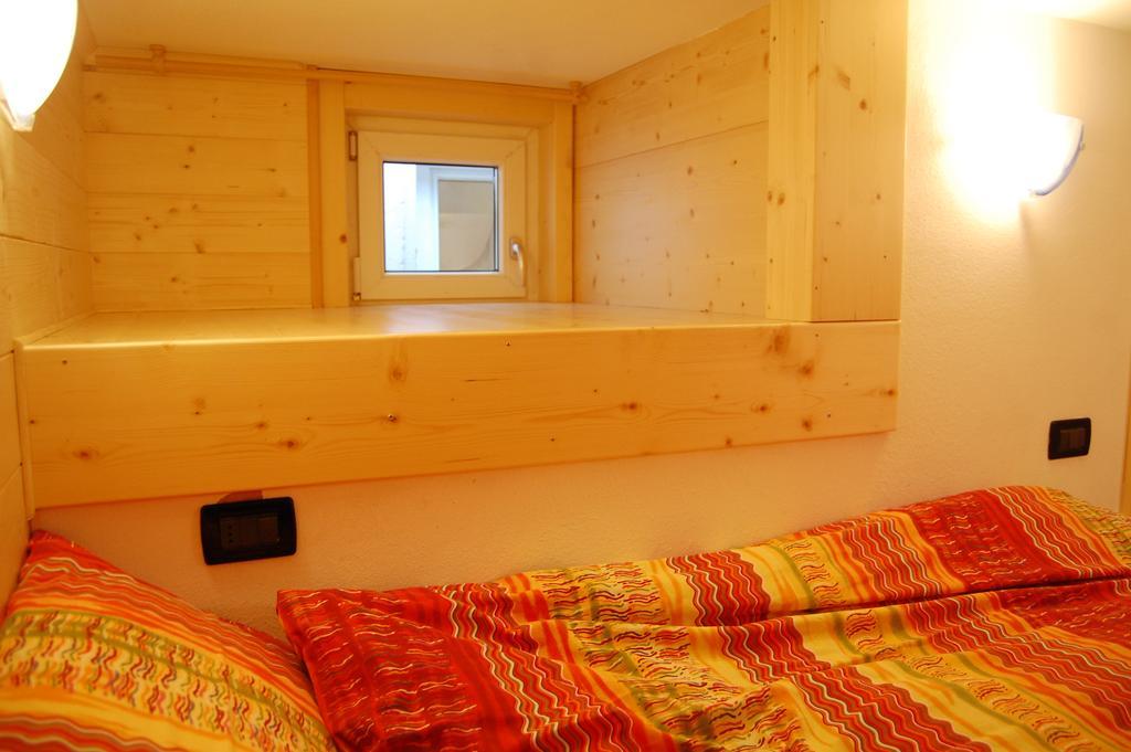 巴迪亚Chalet Alla Cascata公寓 客房 照片